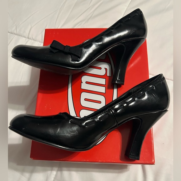 Vintage Y2K Bongo Sabina Black Heels with Ribbon and Bow Detail - Picture 4 of 11